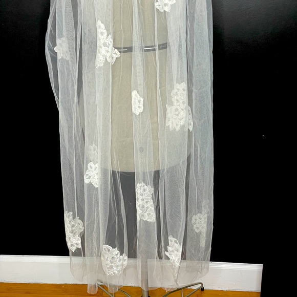 Bridal handmade veil main image 4